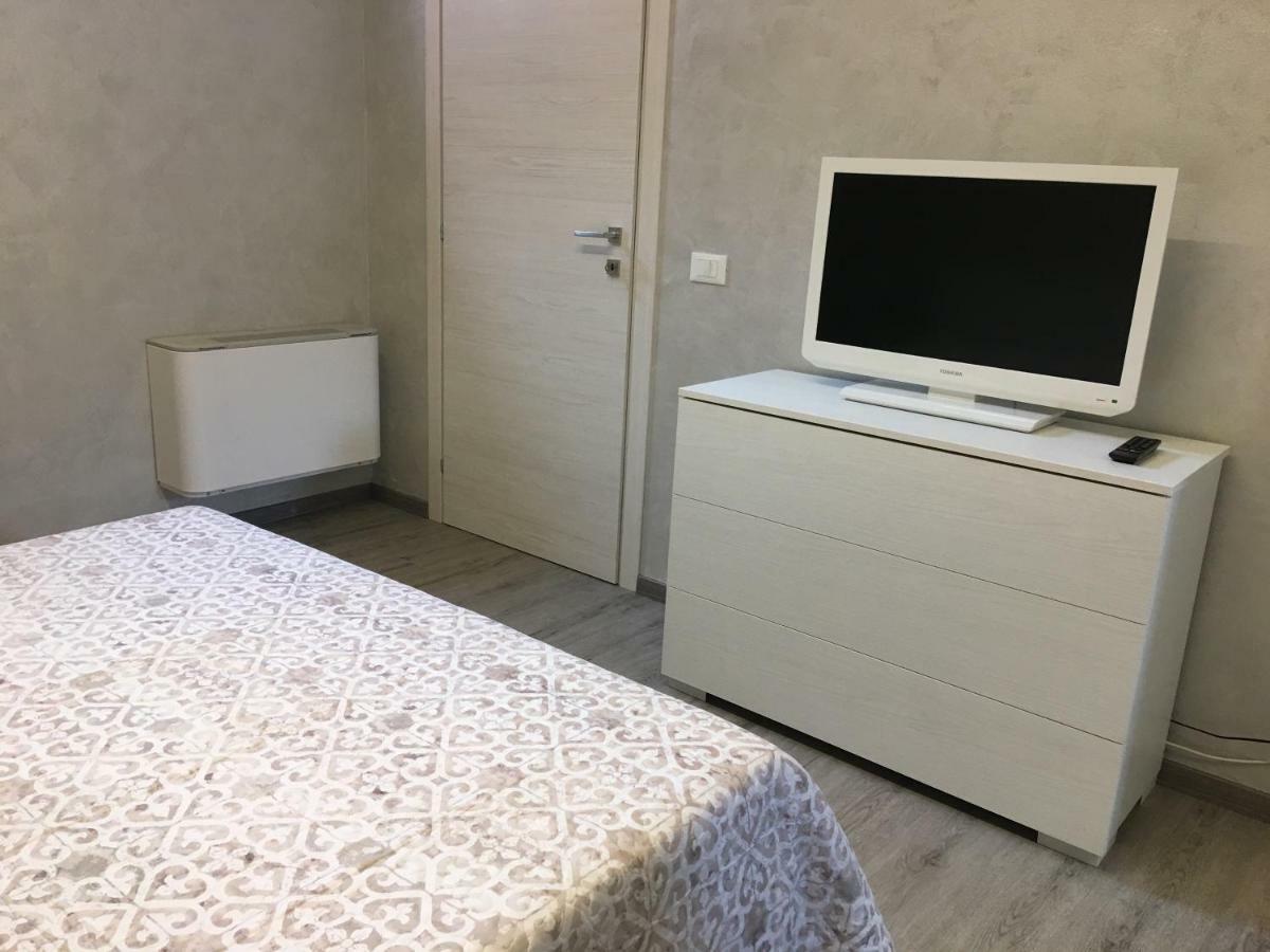 Vea Apartment パデンゲ・スル・ガルダ エクステリア 写真